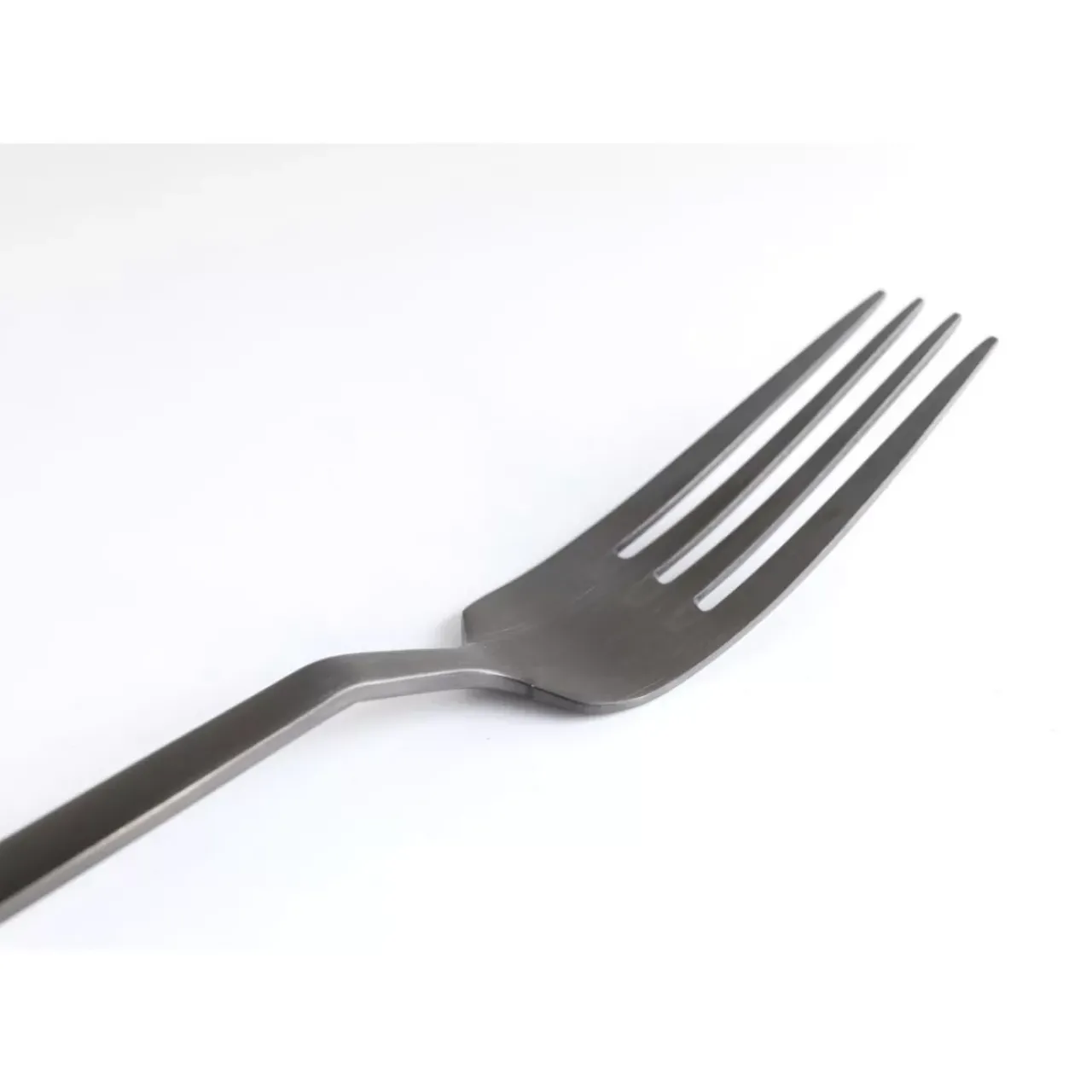 Geschirr & Tischaccessoires|KARE Design Besteck Gloria Matt Schwarz (16-Tlg.)