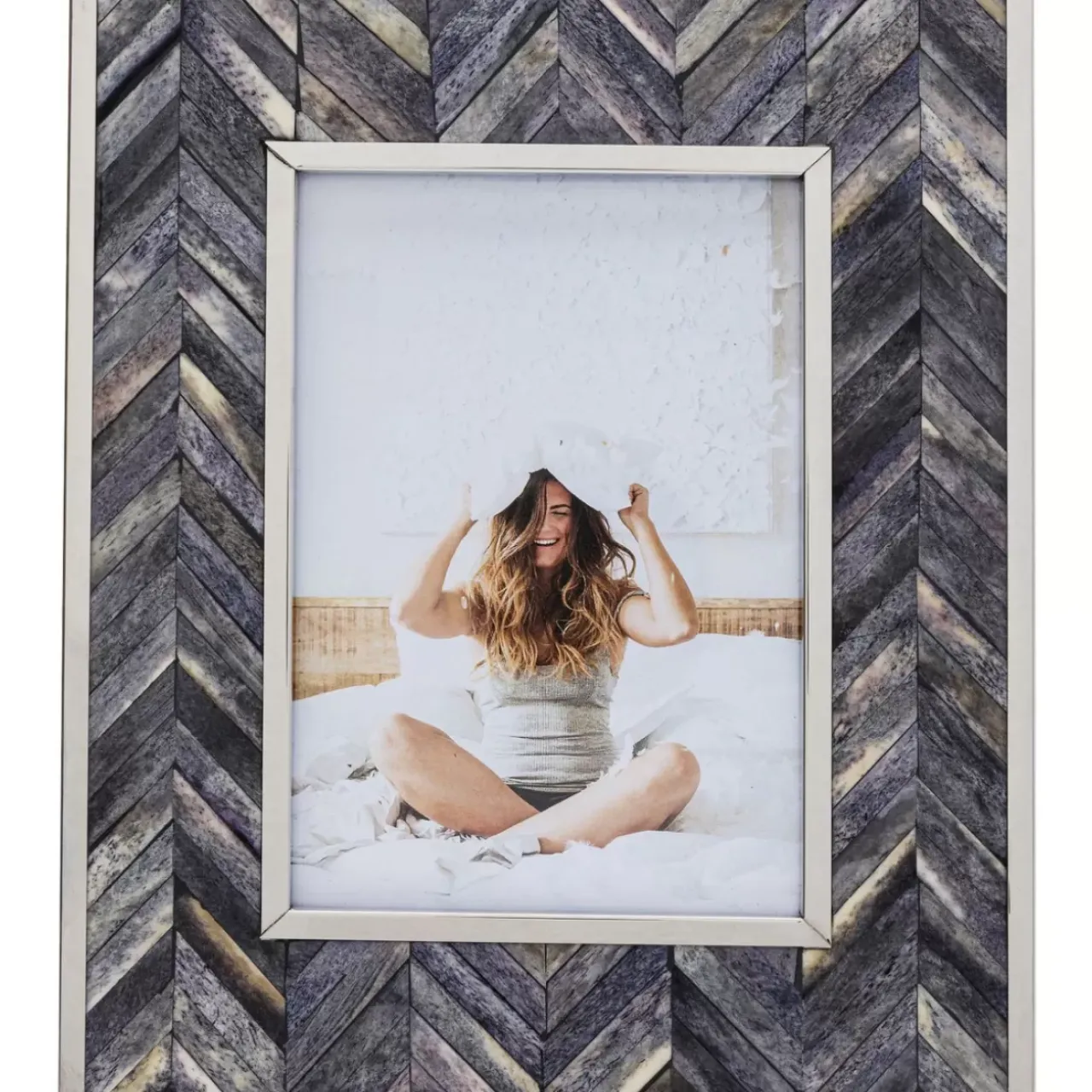Deko & Geschenkartikel|KARE Design Rahmen Chevron Grau 13X18