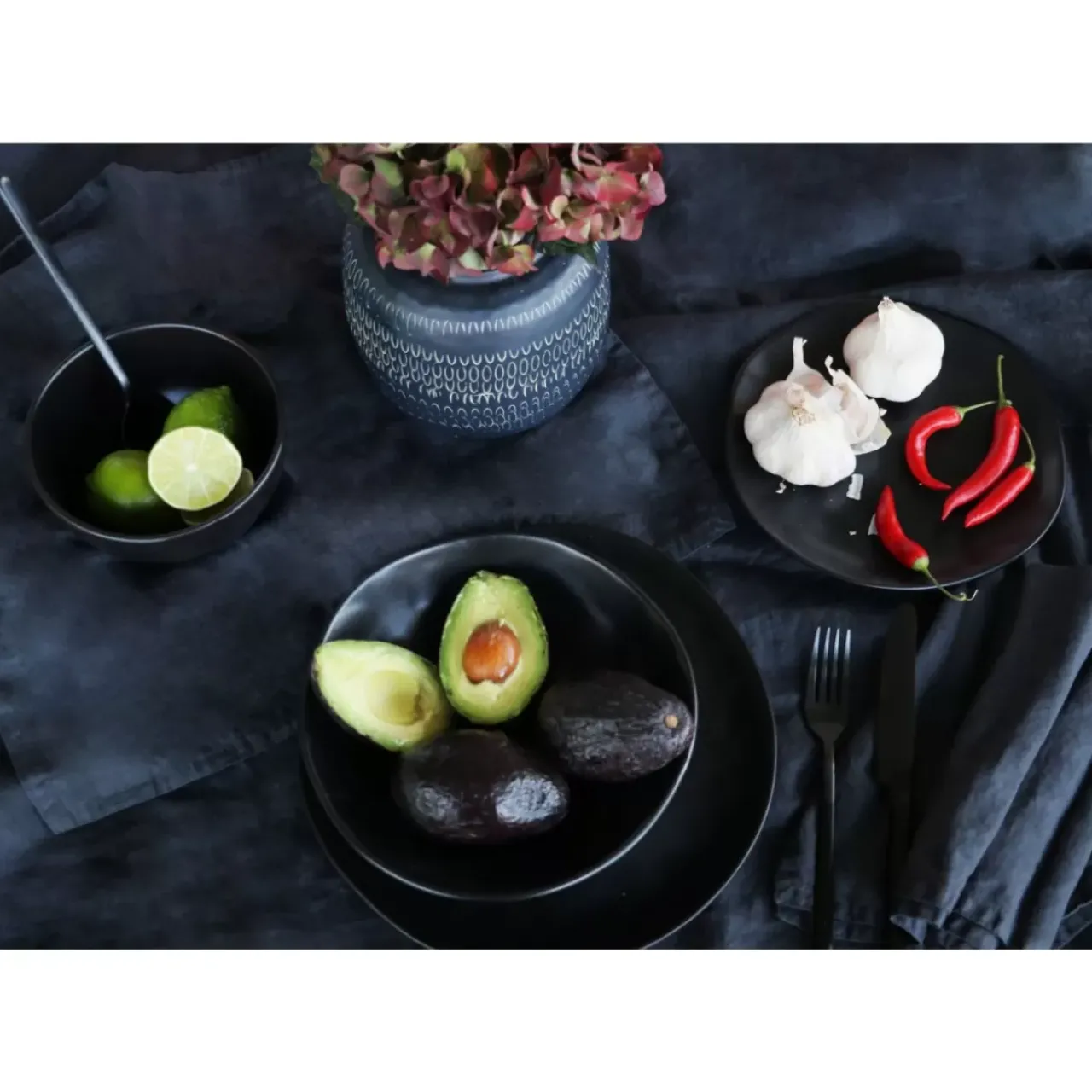 Geschirr & Tischaccessoires|KARE Design Teller Organic Black O20Cm